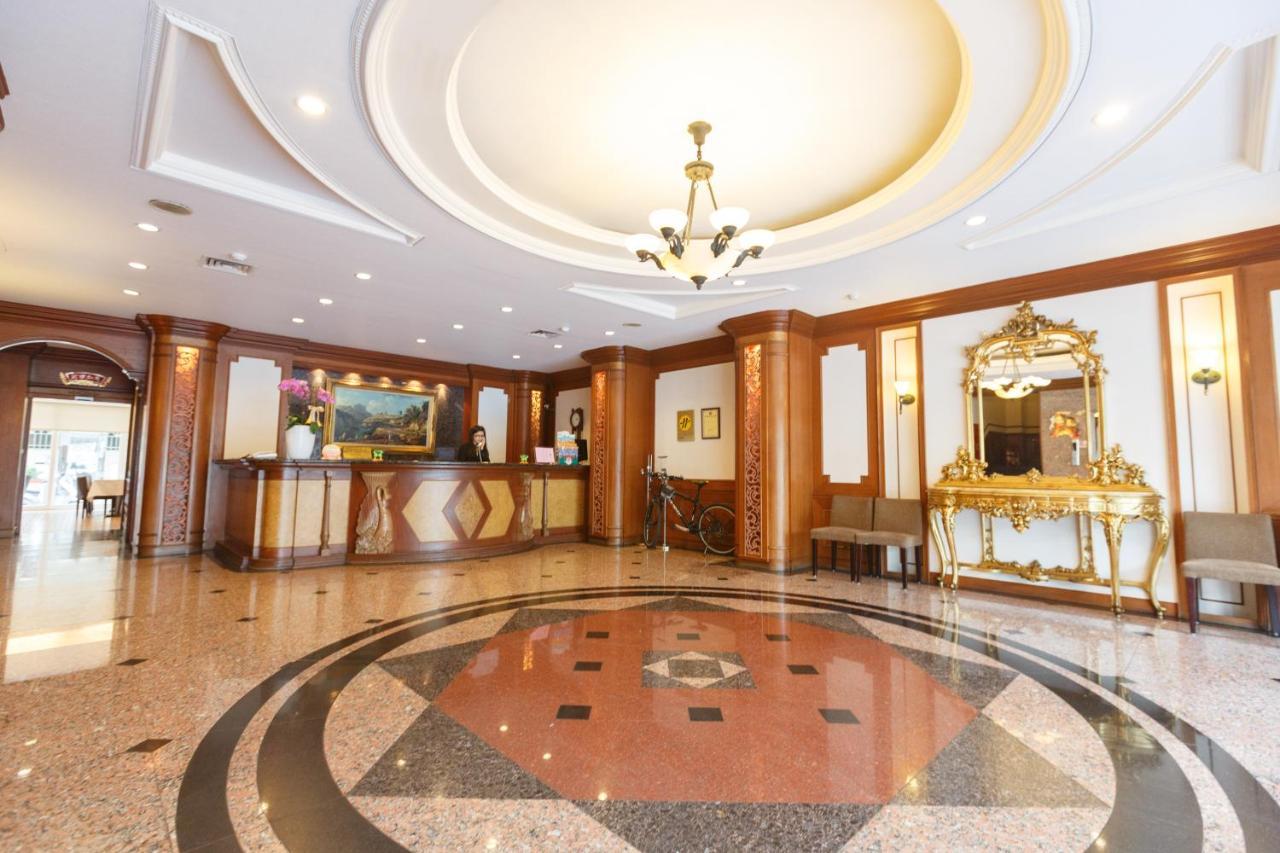 Emperor Hotel Kaohsiung Exterior photo